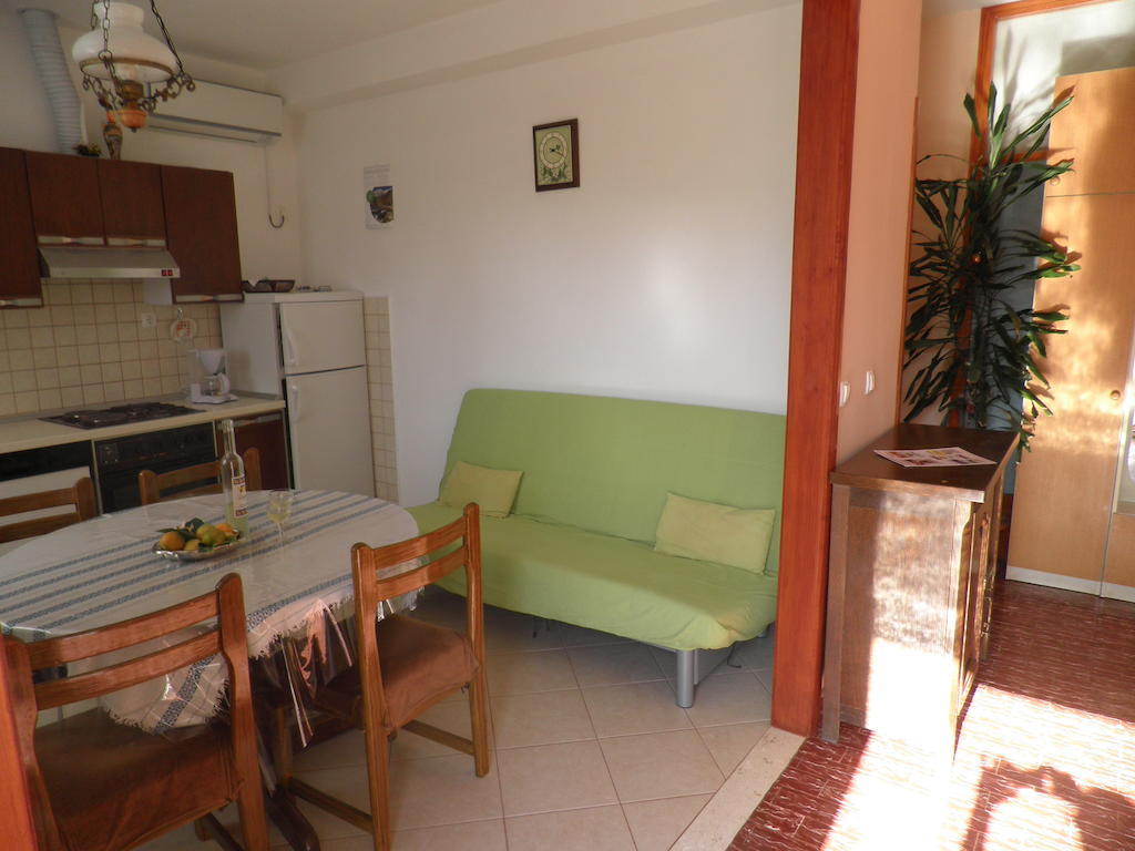 Apartments Holiday Lumbarda Pokoj fotografie