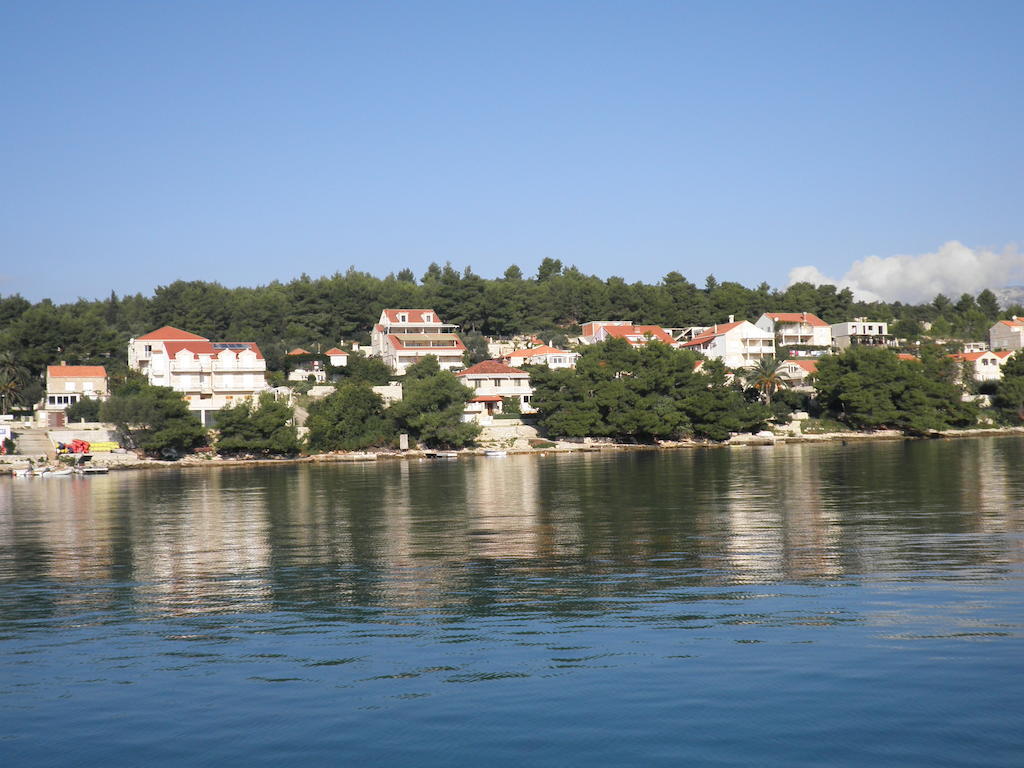 Apartments Holiday Lumbarda Pokoj fotografie